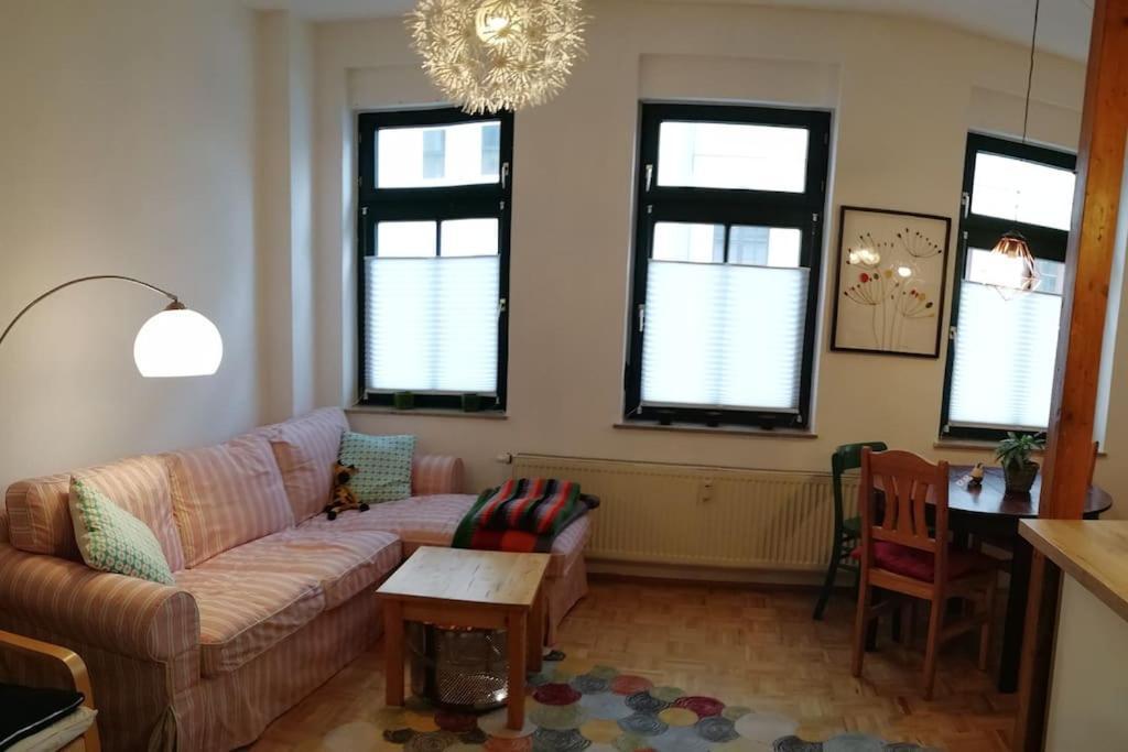 Apartment Ferien Mit Stil Im Authentischen Leipziger Osten *